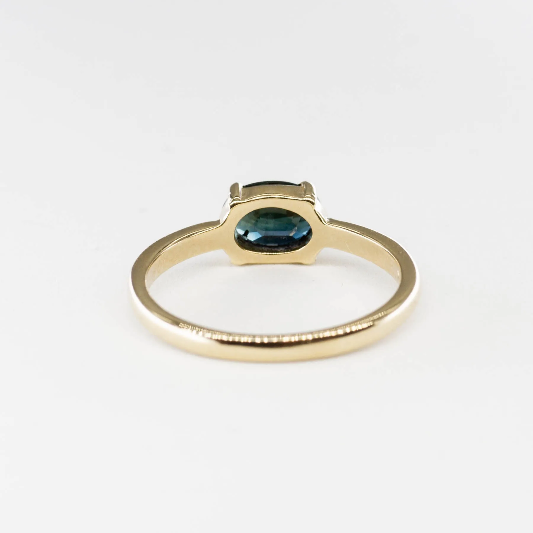 100 Ways' East West Oval Sapphire Ring | 1.02ct | SZ 6.75 |