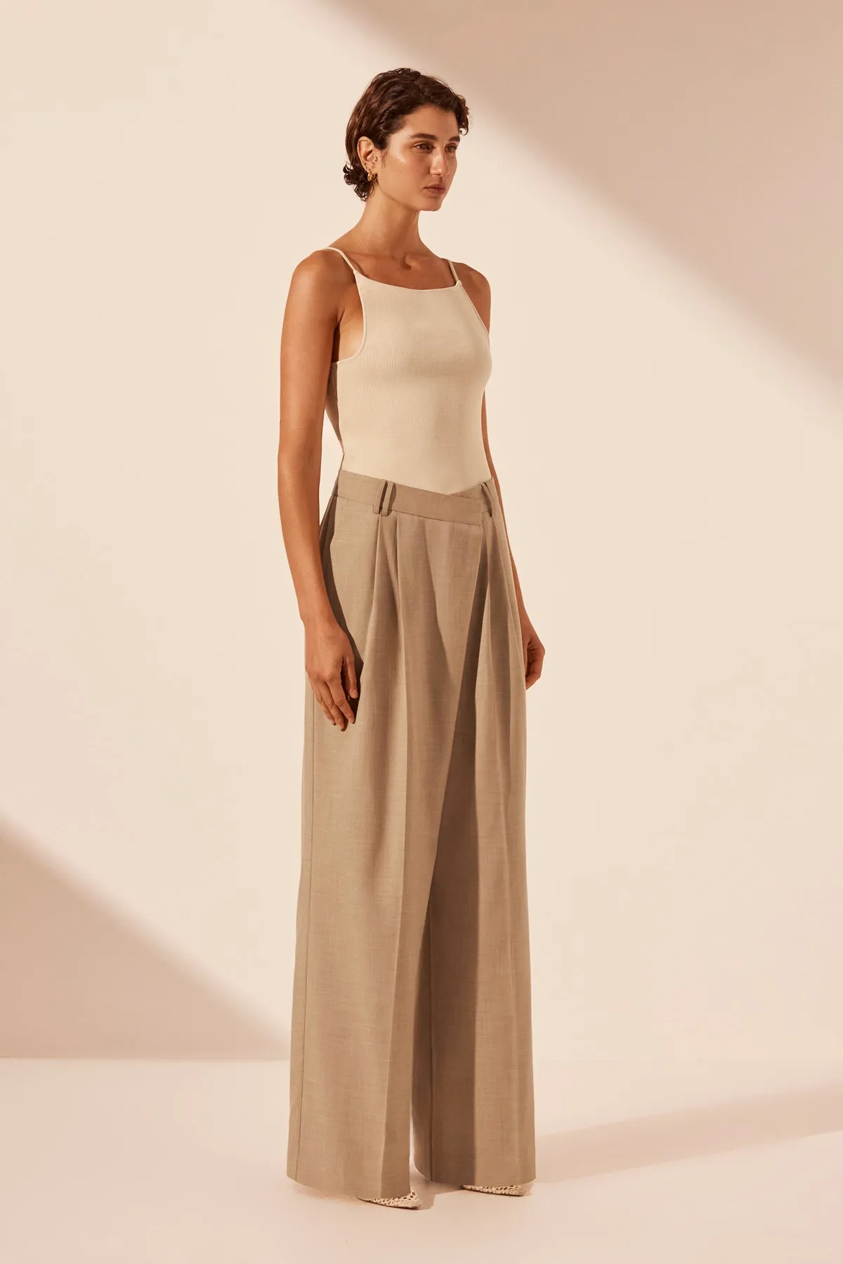 ASHER ASYMMETRICAL PLEAT FRONT PANT - LATTE