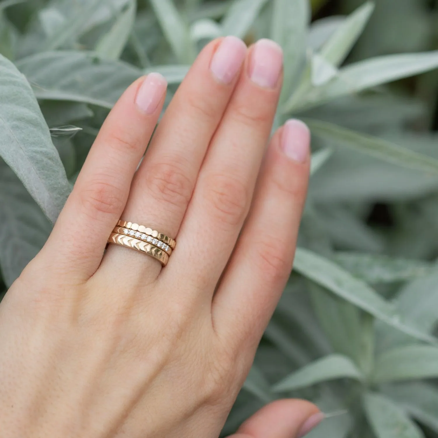 Blue Ombre Sapphire 14k Gold Band