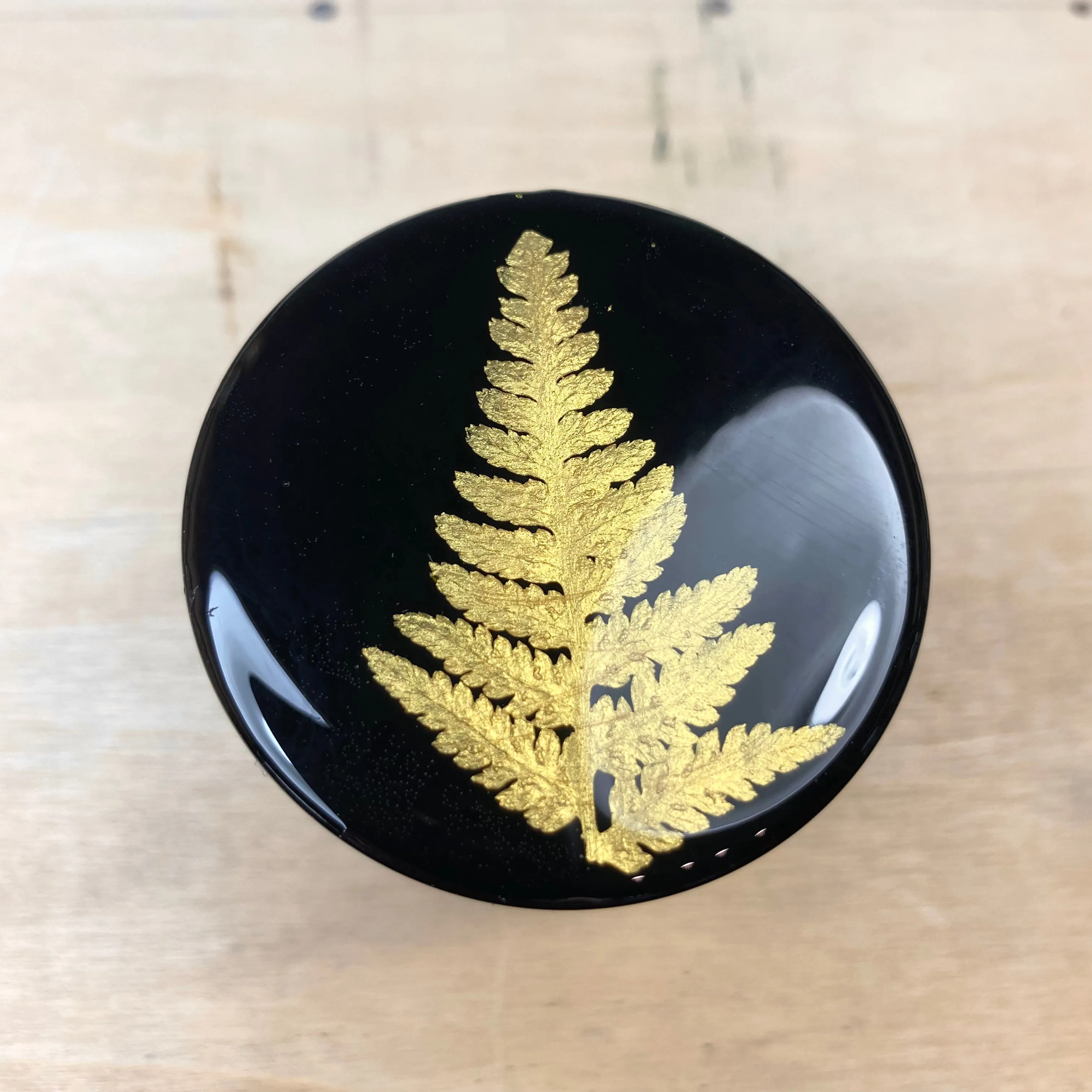 Fern Mah Jong Pendant & Amber Pot