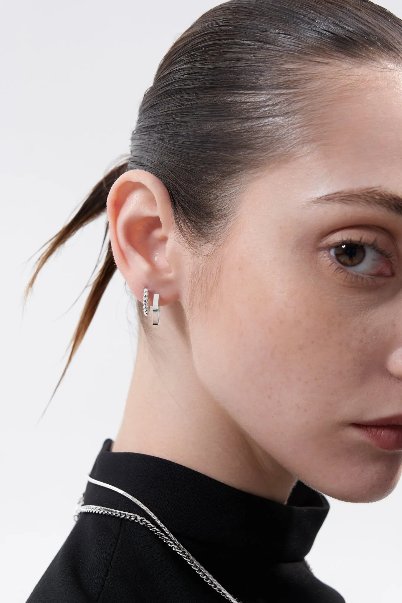 Geometric Hoops