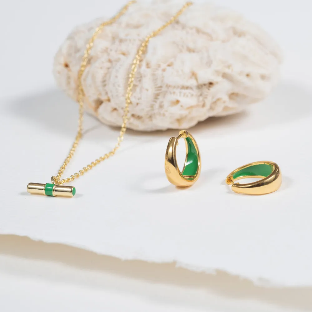 Elegant Havana Gold and Apple Green Enamel T-Bar Necklace for Stylish Accessories