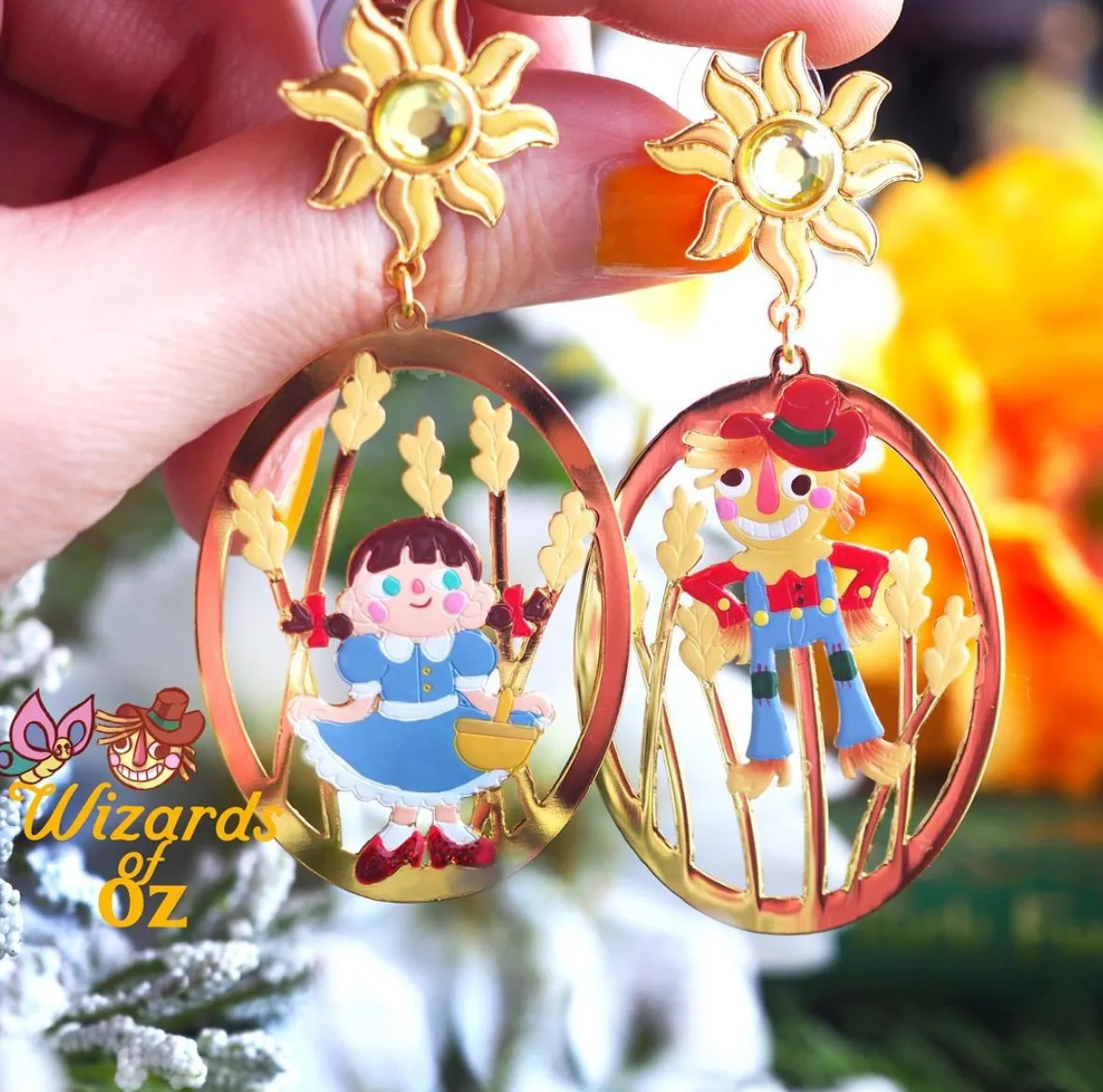 N2 - ANOZ106 The Wizard Of Oz Dorothy and The Scarecrow Asymmetrical Post Earrings