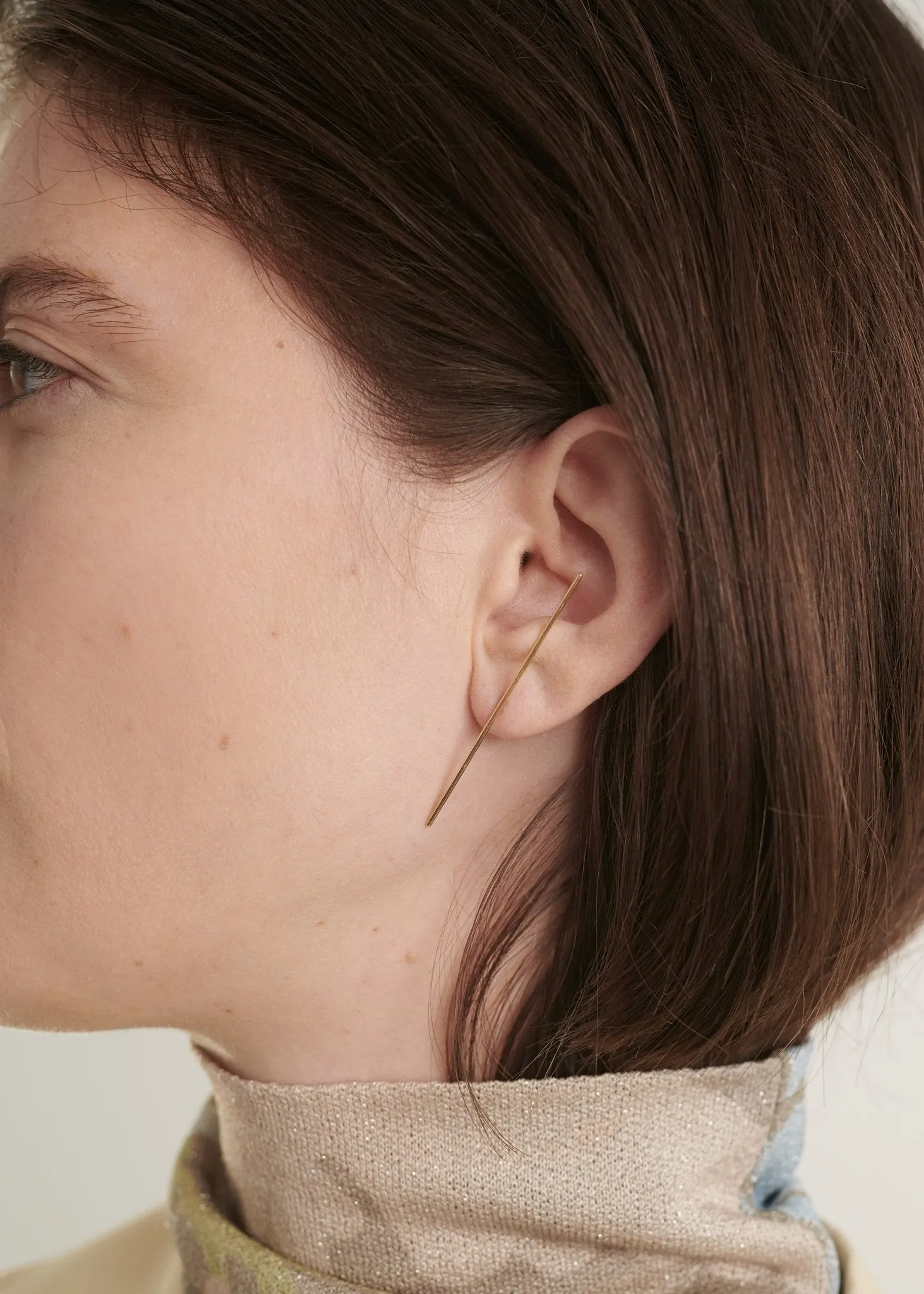 Strand Stud in 14k Gold